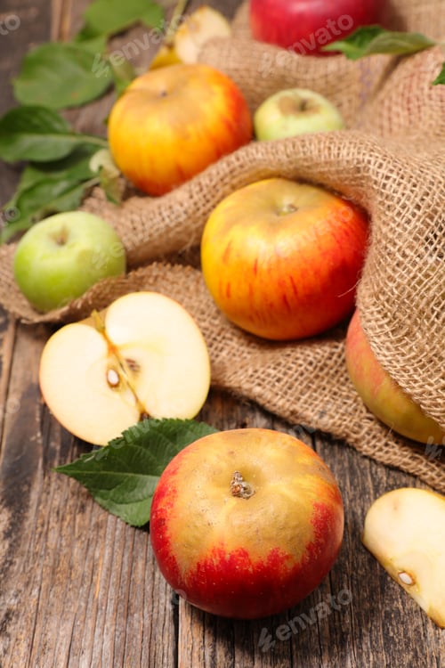 Preview: Fresh Apple On Wood Background