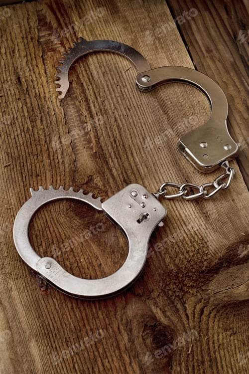 Preview: Handcuffs