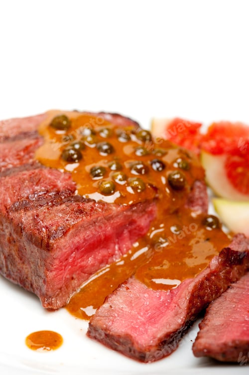 Preview: Beef Filet Mignon With Green Peppercorn Creamy Sauce Ou Poivre Vert