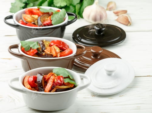 Preview: Vegetarian Dish.. Baked Vegetables In Portion Pots. Eggplant, Bell Pepper, Carrot, Onion, Garlic