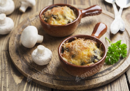 Preview: Mushrooms Baked With Cheese Crust In Cocotte