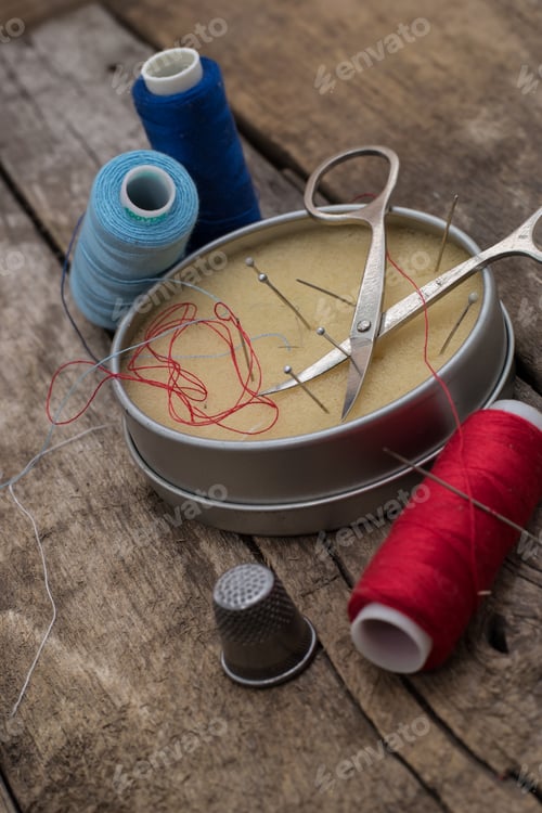 Preview: Instruments Of Repairman Clothing And Thread