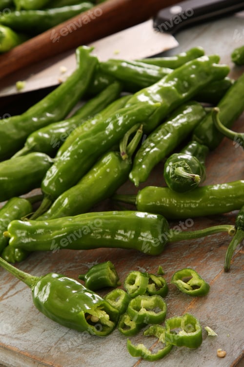 Preview: Fresh Green Chillies