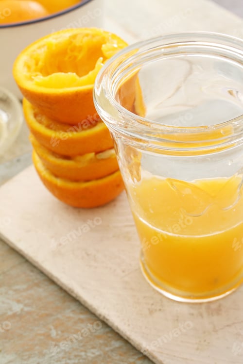 Preview: Making Fresh Orange Juice