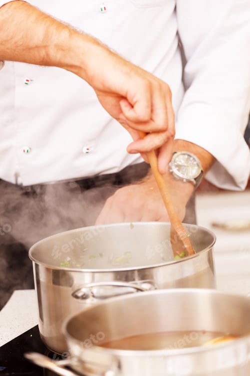 Preview: Chef At Work