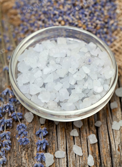 Preview: Lavender Salt In A Glass Bowl