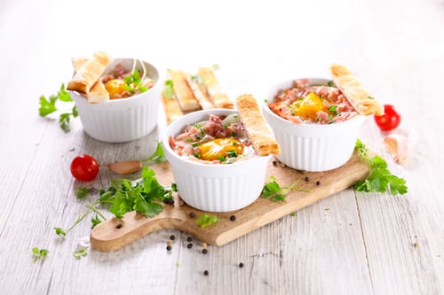 Preview: Baked Egg With Cream And Bacon