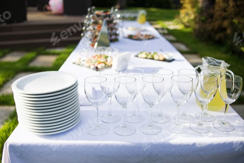 Preview: Outside Of The Food And Drink Catering For Guests Of The Event
