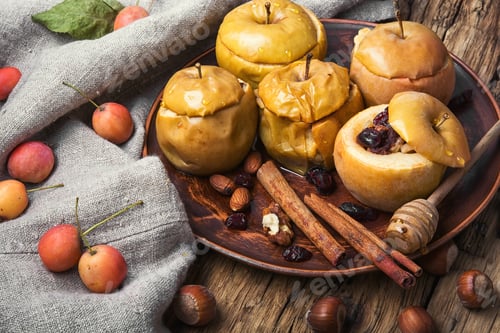 Vista previa: Manzanas al horno rellenas de frutos secos y bayas