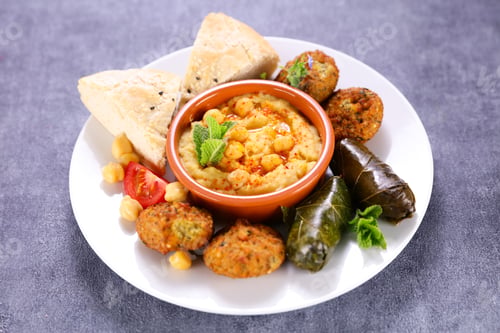 Preview: Hummus, Falafel And Pita Bread