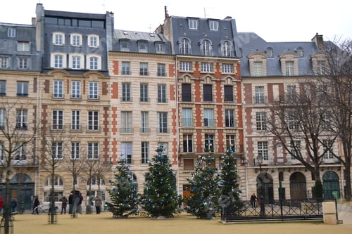 Preview: Houses On The Streets Of The Capital Of France - Paris.
