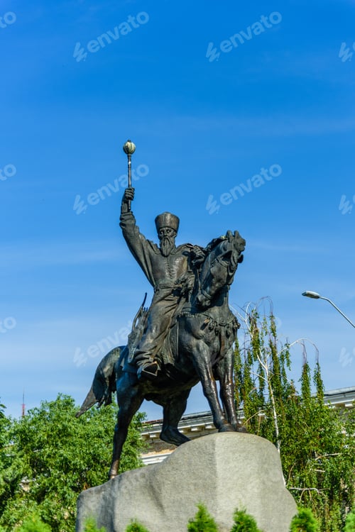 Preview: Monument To Cossack Hetman Petro Sagaidachnyi In Kiev, Ukraine