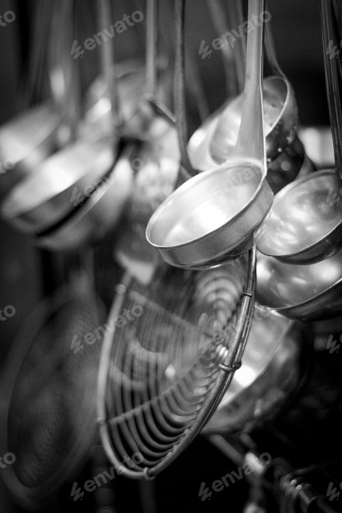 Preview: Hanging Kitchen Utensils