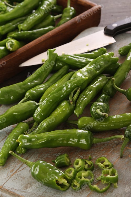 Preview: Fresh Green Chillies