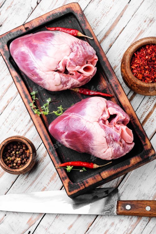 Preview: Whole Pork Heart On A Chopping Board