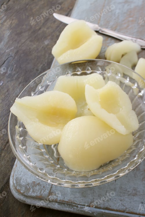 Preview: Preparing Peeled Pears