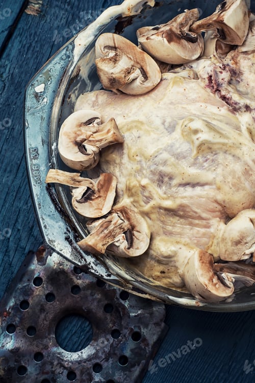 Preview: Marinated Chicken With Mushrooms
