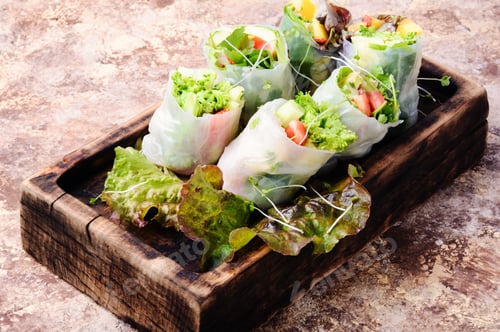 Preview: Assorted Asian Spring Rolls With Vegetable And Lettuce