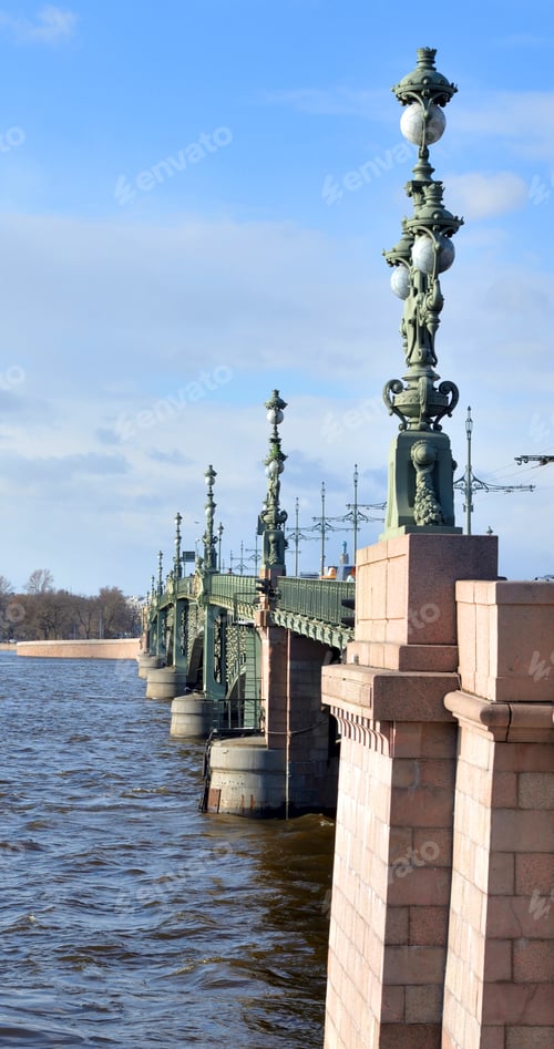 Preview: Trinity Bridge And Neva River In St.Petersburg, Russia.