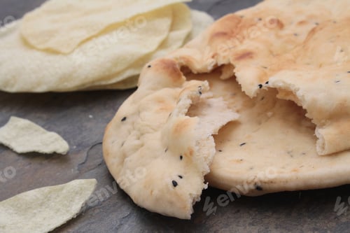 Preview: Indian Naan Bread And Poppadum