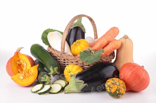 Preview: Wicker Basket With Vegetables