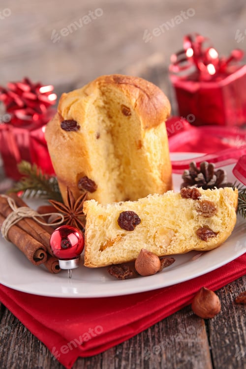 Preview: Panettone Cake