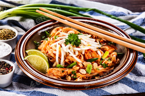 Preview: Pad Thai - Grilled Meat And Noodles
