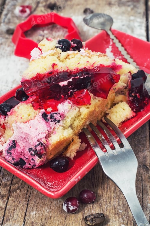 Preview: Crushed Fruit Cake And A Glass Of Juice