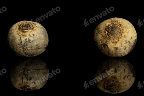 Preview: Group Of Two Whole Raw Red Beetroot Isolated On Black Glass