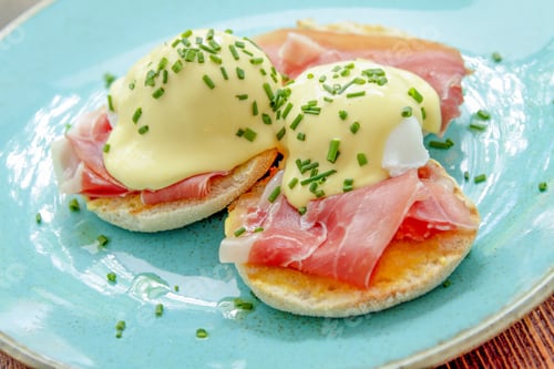 Preview: Eggs Benedict Breakfast