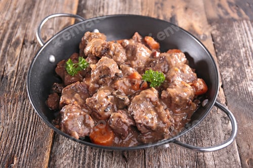 Preview: Beef Stew With Wine Sauce And Carrot