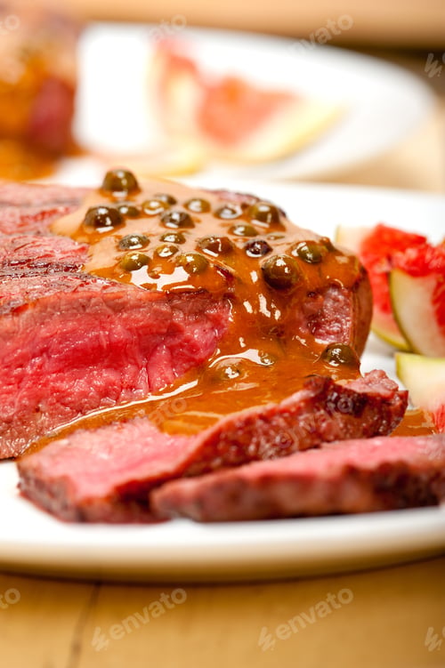 Preview: Beef Filet Mignon With Green Peppercorn Creamy Sauce Ou Poivre Vert