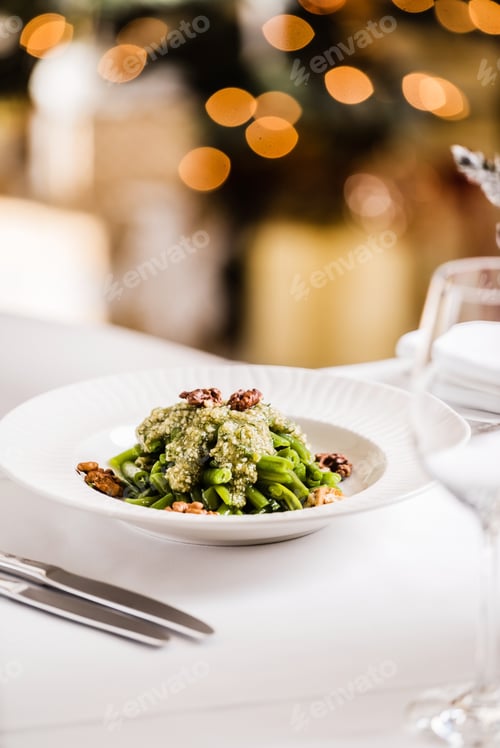 Preview: Christmas Dinner