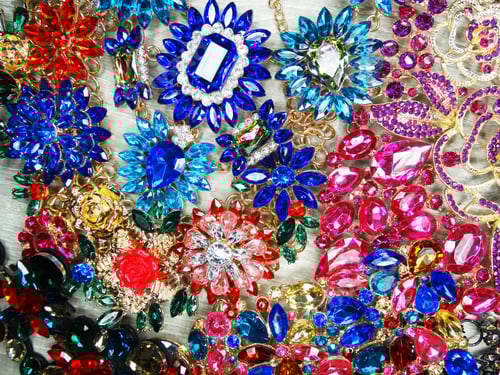 Preview: Jewelry Background Fashion Beads Necklace With Bright Crystals