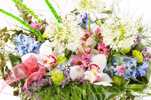 Preview: Beautiful Flowers In The Basket