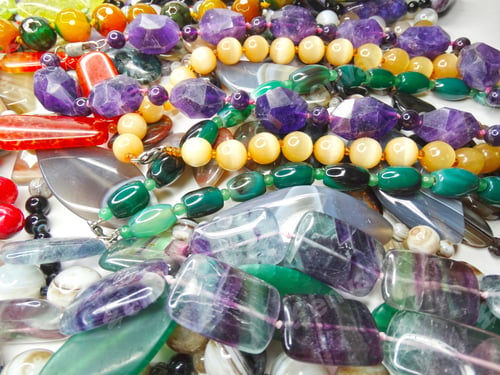 Preview: Jewelry Background Fashion Beads Necklace With Bright Crystals