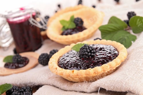 Preview: Blackberries Pastry