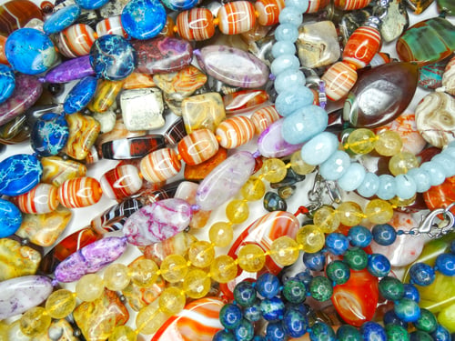 Preview: Jewelry Background Fashion Beads Necklace With Bright Crystals