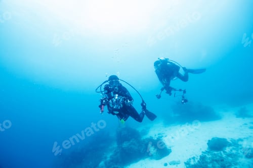 Preview: Diver Underwater