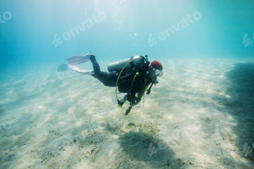 Preview: Diver Underwater