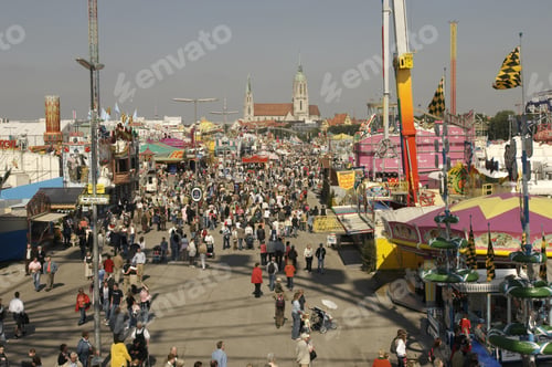 Preview: Large Crowd At Amusement Park At Festival In Munich