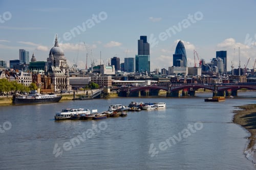 Preview: River Thames And View Towards Banking District, London, Uk