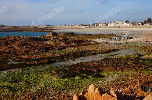 Preview: Portinfer Bay With Small Village At Low Tide, North Coast Of Guernsey, Channel Islands, Great