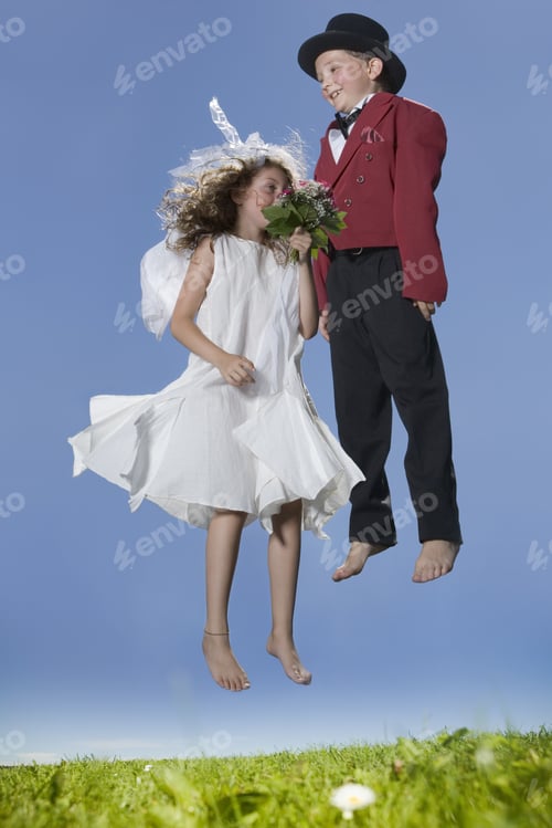 Preview: Bride And Groom Children In Mid Air