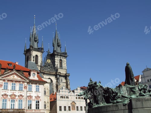Vista previa: View Of Tyn Church In Prague