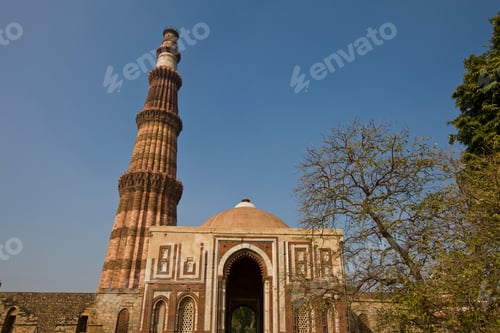 Preview: The Qutub Minar, New Delhi, India, South Asia