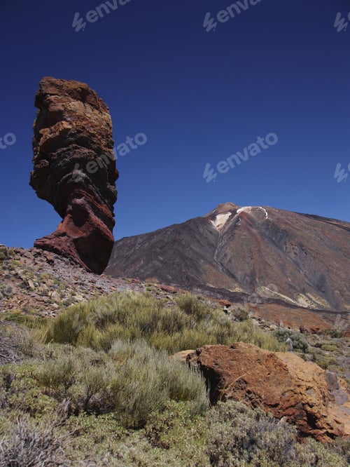 Preview: Los Roques Rock Formation In Front Of Mount Teide, Teide National Park, Tenerife, Canary Islands