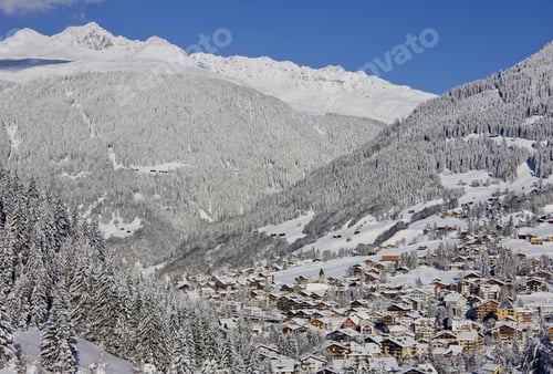 Preview: High Angle View Of Klosters In Winter, Davos, Grisons, Switzerland