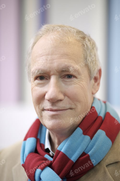 Preview: Close Up Of Senior Man With Scarf
