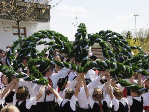 Preview: Children Performing Traditional Bavarian Dance, Germany
